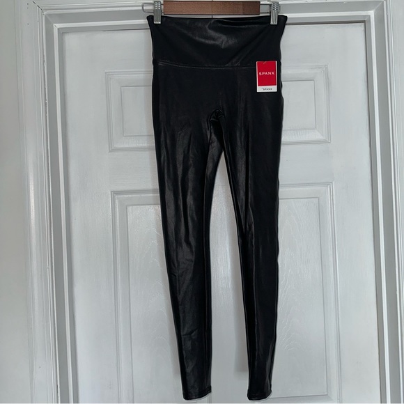 NWT SPANX Faux Leather Leggings M Black - Picture 2 of 7